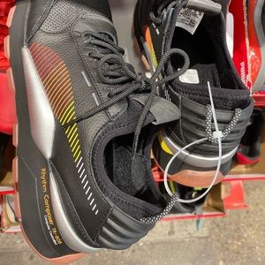 Meet your Posher, Livier